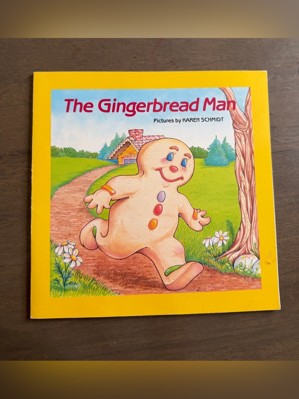 Vintage "The Gingerbread Man" Soft Cover Holiday Book